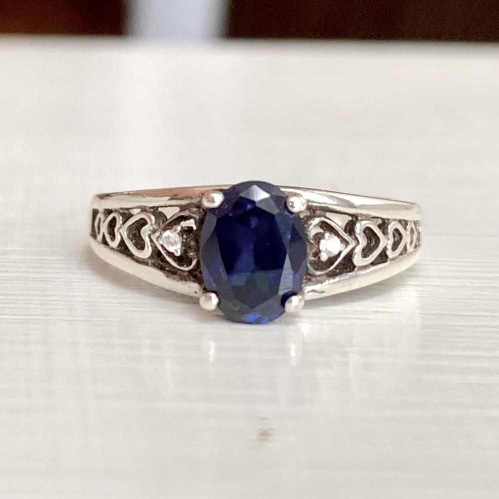 Oval Cut Filigree Sapphire Ring size 7